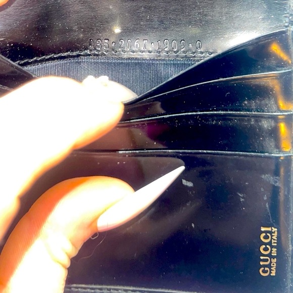 Gucci Wallet Unisex Patent Leather Double Snap Bifold with Gold G Clip Compact - Picture 4 of 10